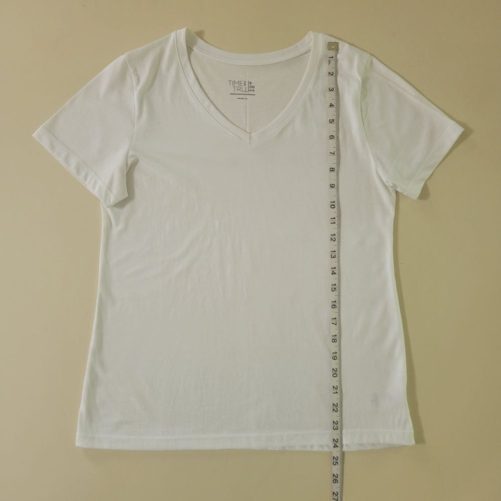 Time and Tru Women's Essential Short Sleeve V-Neck T-Shirt - Picture 7 of 12